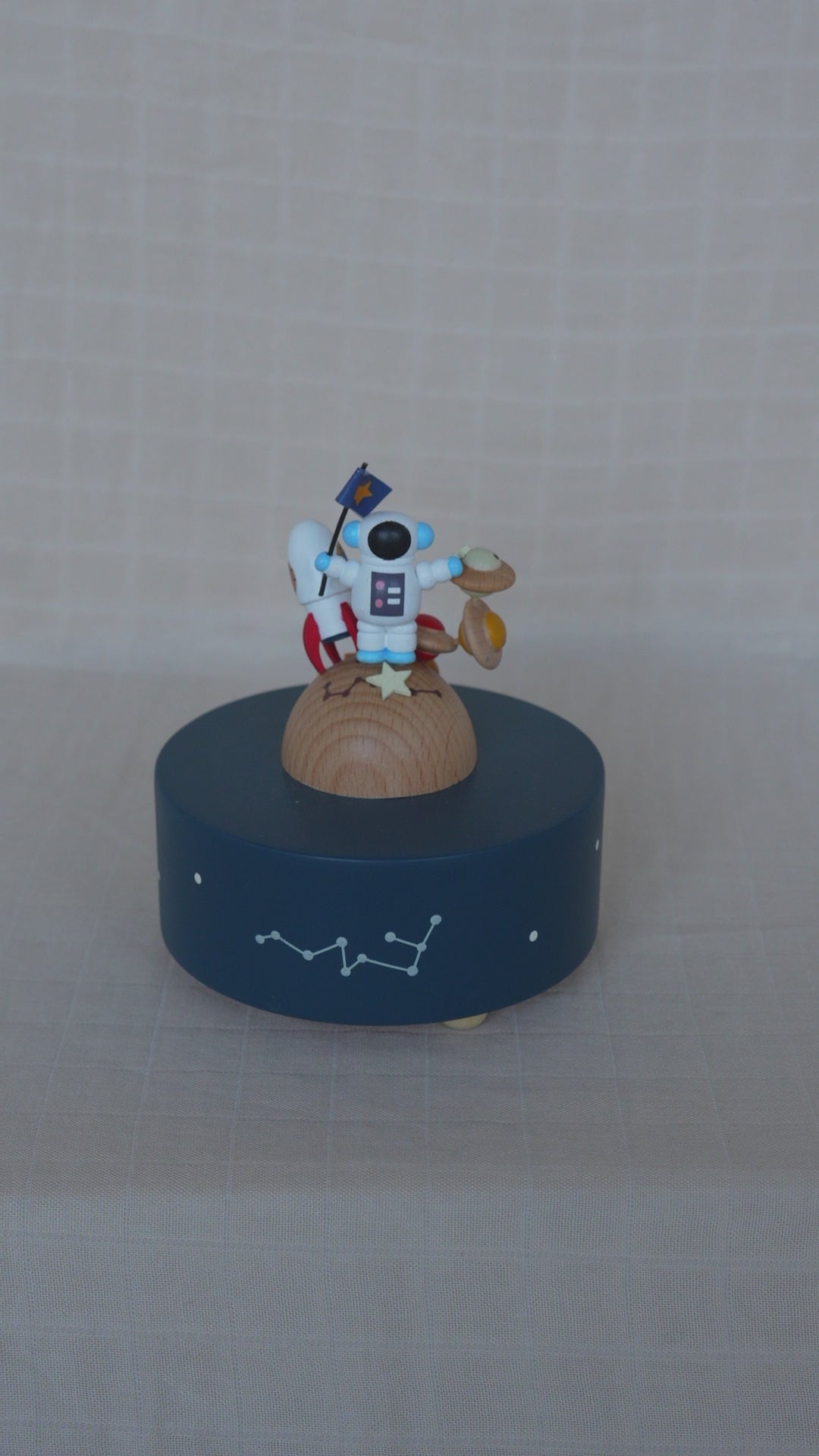 Astronaut Man Music Box – Cuddle Trunk